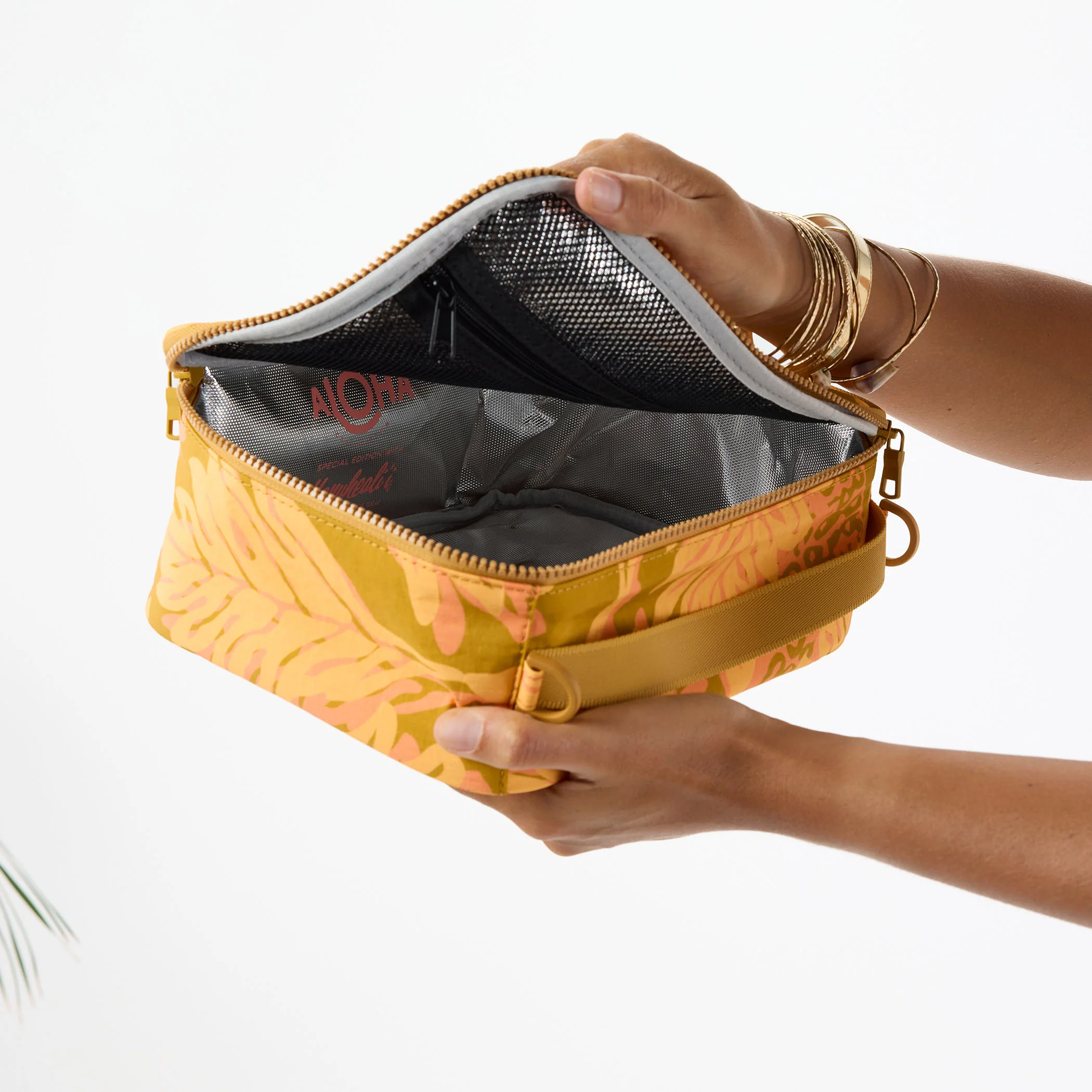 Keep It Light Lunch Box | Uluwehi - Image 3