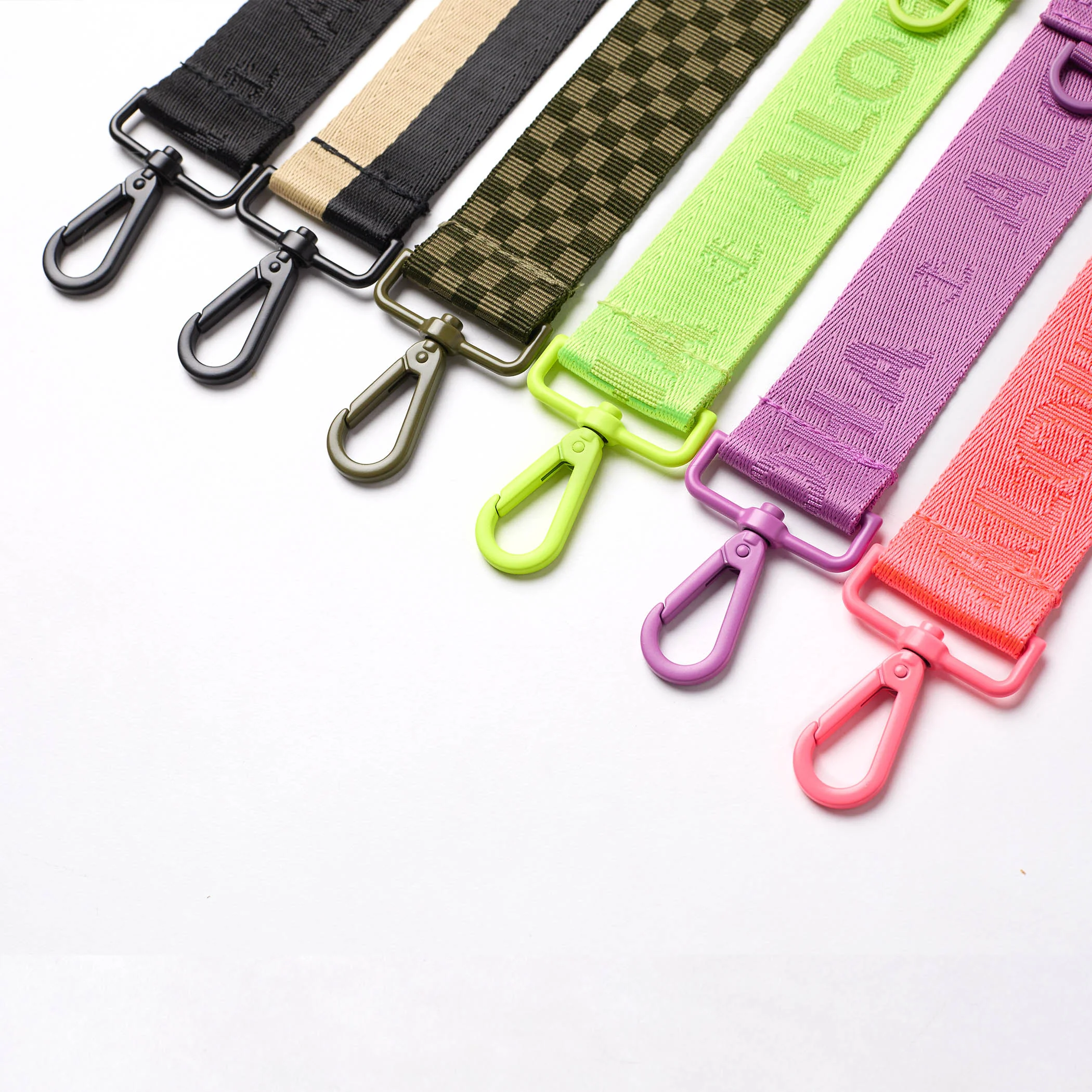 The Strap | Le Voyageur - Image 6